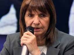 Denunciaron a Bullrich por abuso de autoridad tras su pedido de allanamientos a periodistas
