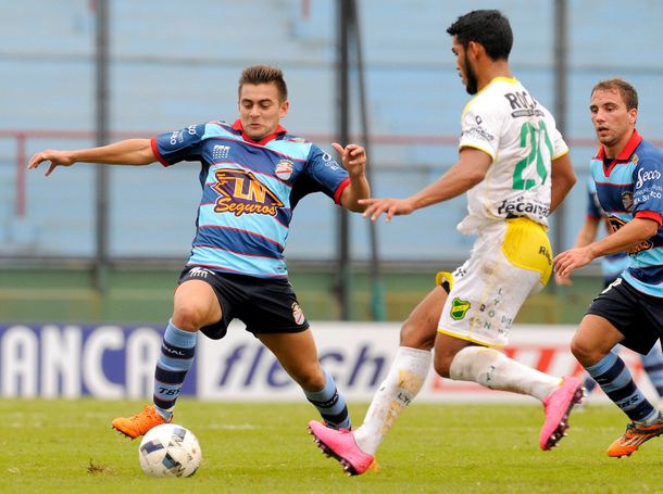 Arsenal no pudo con Defensa y perdió una gran chance