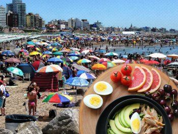 Comida sana en la playa, la moda que se viene en el verano. Comida sana en la playa, la moda que se viene en el verano.