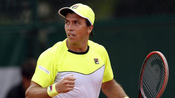 un gladiador: berlocq batallo y se metio en segunda ronda de roland garros un gladiador: berlocq batallo y se metio en segunda ronda de roland garros