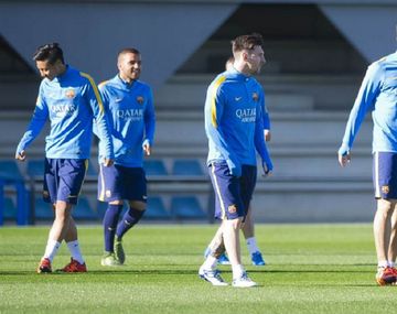 Messi volvió a entrenar con normalidad y ya palpita el clásico