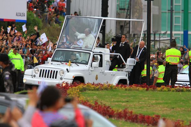 El Papa llegó a Ecuador