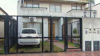 Dos motochorros le robaron el auto a una mujer Dos motochorros le robaron el auto a una mujer