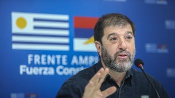 Para Fernando Pereira, un plebiscito contra la reforma de la seguridad social en Uruguay es un riesgo electoral para el Frente Amplio. Para Fernando Pereira, un plebiscito contra la reforma de la seguridad social en Uruguay es un riesgo electoral para el Frente Amplio.