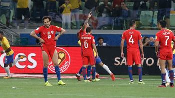 Desazón de los hombres de Chile tras la derrota que los dejó afuera Desazón de los hombres de Chile tras la derrota que los dejó afuera