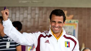 voto capriles y pidio acudir a las urnas en avalancha voto capriles y pidio acudir a las urnas en avalancha