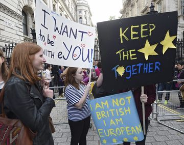 Más de dos millones de personas pidieron repetir el referéndum