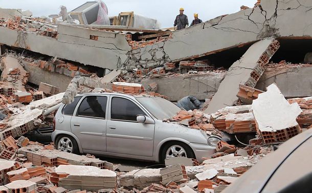 Tragedia en Brasil: al menos 7 muertos por un derrumbe