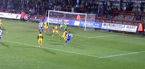 Mirá este golazo en el fútbol inglés