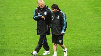 messi, lesionado: signorini advierte por el calendario messi, lesionado: signorini advierte por el calendario