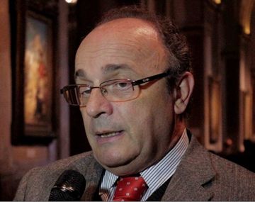 Era necesario ordenar la ex SIDE porque parecía estar desbordada