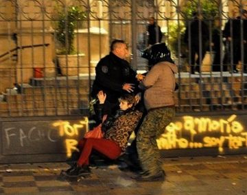 Lanzan una aplicación para denunciar detenciones durante la marcha