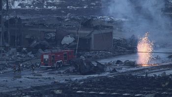 china: 95 personas desaparecidas, tras las explosiones china: 95 personas desaparecidas, tras las explosiones