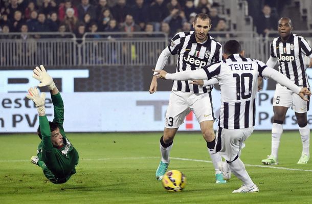En el último partido del año, Juventus derrotó al Cagliari