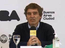 Fern&aacute;n Quir&oacute;s, ministro de Salud porte&ntilde;o