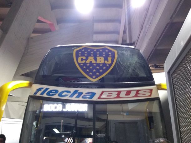 Así quedó el micro de Boca