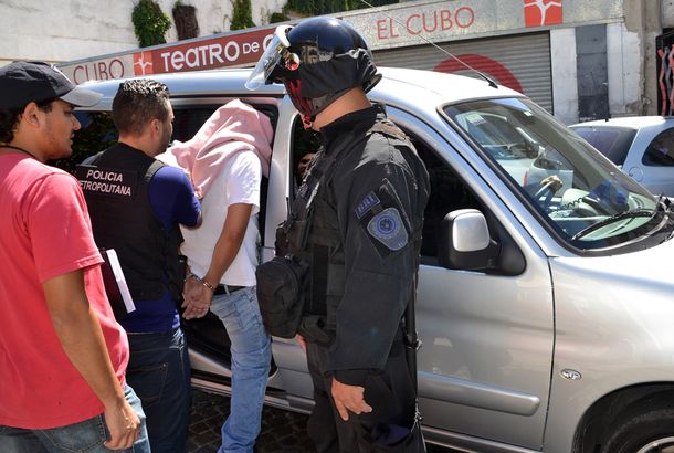 Detuvieron a El Chacal, un falso promotor que contactaba a modelos por Facebook
