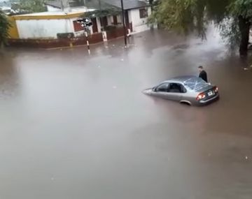 Así quedó una de las calles de Mar del Plata tras la tormenta