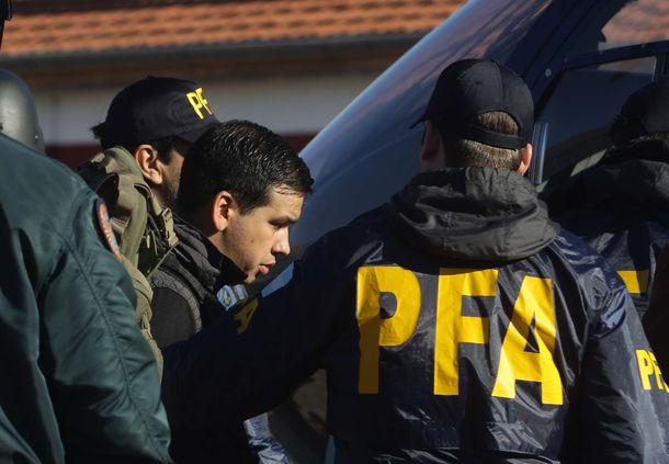 Impresionante operativo para trasladar al líder del grupo narco Los Monos