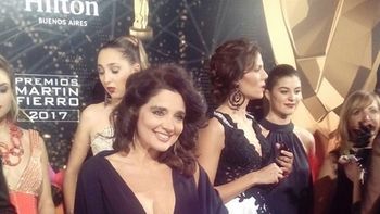 Verónica Varano, si corpiño en los Martín Fierro 2017 Verónica Varano, si corpiño en los Martín Fierro 2017