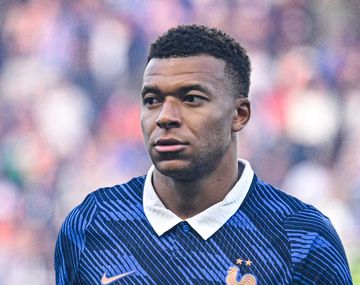 Siguen los dramas en Francia: polémica con Mbappé tras ausentarse de la concentración