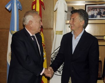 Macri inició su agenda exterior: se reunió con el canciller de España