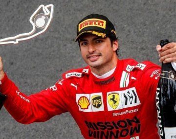 Verstappen ganó en Mónaco y desplazó a Hamilton de la cima