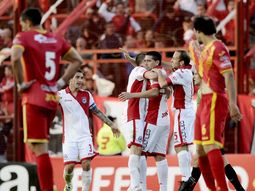 mira la espectacular definicion de riquelme para empatar el partido mira la espectacular definicion de riquelme para empatar el partido