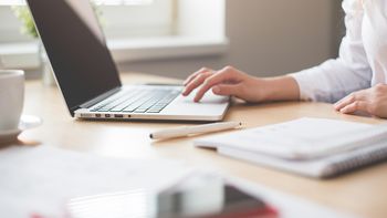 uno de los economistas preferidos de milei pidio revisar el costo laboral en la argentina uno de los economistas preferidos de milei pidio revisar el costo laboral en la argentina