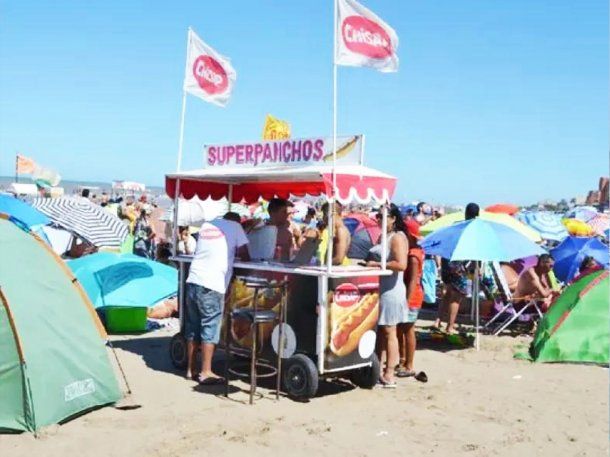 Panchos en las playas de Mar del Plata.