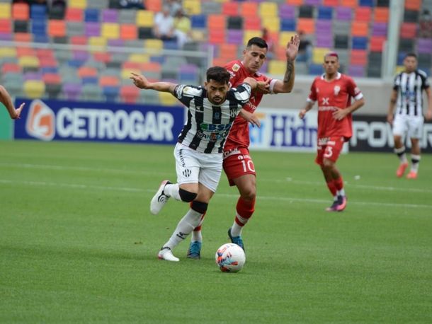 Huracán choca con Central Córdoba por la Liga Profesional de Fútbol. 