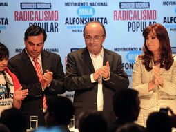 cristina en el acto de la ucr popular: lejos estamos de un fin de ciclo cristina en el acto de la ucr popular: lejos estamos de un fin de ciclo