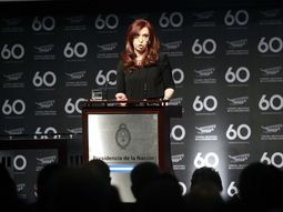 previo al paro, cfk pidio a los trabajadores responsabilidad previo al paro, cfk pidio a los trabajadores responsabilidad