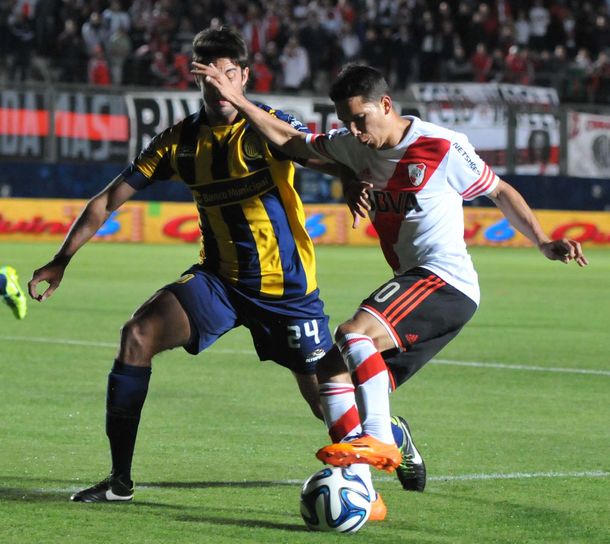 Rosario Central frenó al imparable River y lo eliminó en cuartos de final