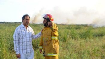 claromeco: evacuan a 200 turistas por el incendio claromeco: evacuan a 200 turistas por el incendio