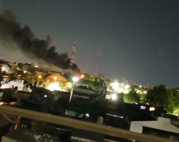 Voraz incendio en una fábrica de Avellaneda