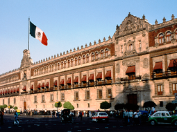 En 1945 se crea el gobierno del Distrito Federal que sustituye al Departamento Central. En 1945 se crea el gobierno del Distrito Federal que sustituye al Departamento Central.