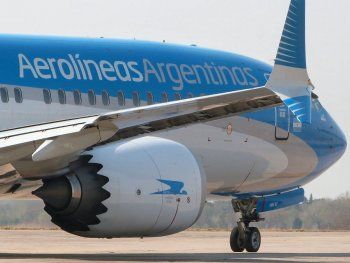 Una falla técnica de Aerolíneas genera cancelaciones y demoras en todo el país