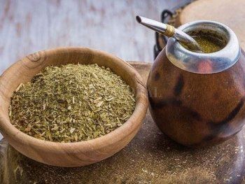 Nuevo amparo: ahora frenaron el capítulo del DNU que desregula el mercado de yerba