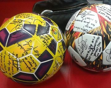 Messi recibió un homenaje de sus compañeros por los récords que alcanzó