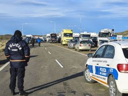 conductores varados en la ruta 3 por la nieve en comodoro rivadavia conductores varados en la ruta 3 por la nieve en comodoro rivadavia