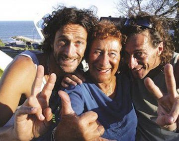 Homenaje de Eugenio y Culini de MDQ para doña Herminia