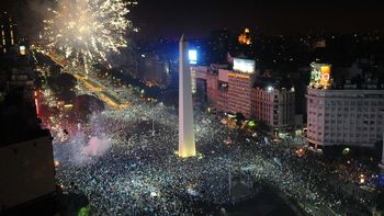 #graciasseleccion: la gente copo el obelisco tras la final #graciasseleccion: la gente copo el obelisco tras la final