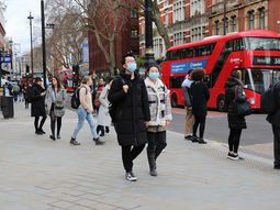 La cepa británica del coronavirus está presente en 70 países y la sudafricana en 31