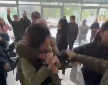 Leila Gianni a las piñas con vecinos