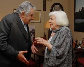 Mujica asistirá al velatorio de China Zorrilla en Uruguay