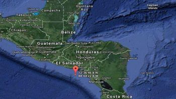 centroamerica: alerta de tsunami en el pacifico tras un fuerte terremoto centroamerica: alerta de tsunami en el pacifico tras un fuerte terremoto