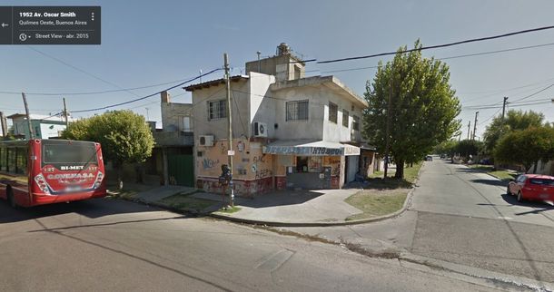 Estaban discutiendo, llegó la policía y le mordió la cara a su ex novia