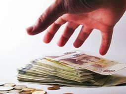 la eurozona decidio extenderle una mano al gobierno espanol la eurozona decidio extenderle una mano al gobierno espanol