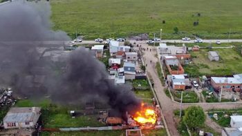 incendiaron la casa de un nene de 10 acusado de manosear a sus companeras de escuela incendiaron la casa de un nene de 10 acusado de manosear a sus companeras de escuela